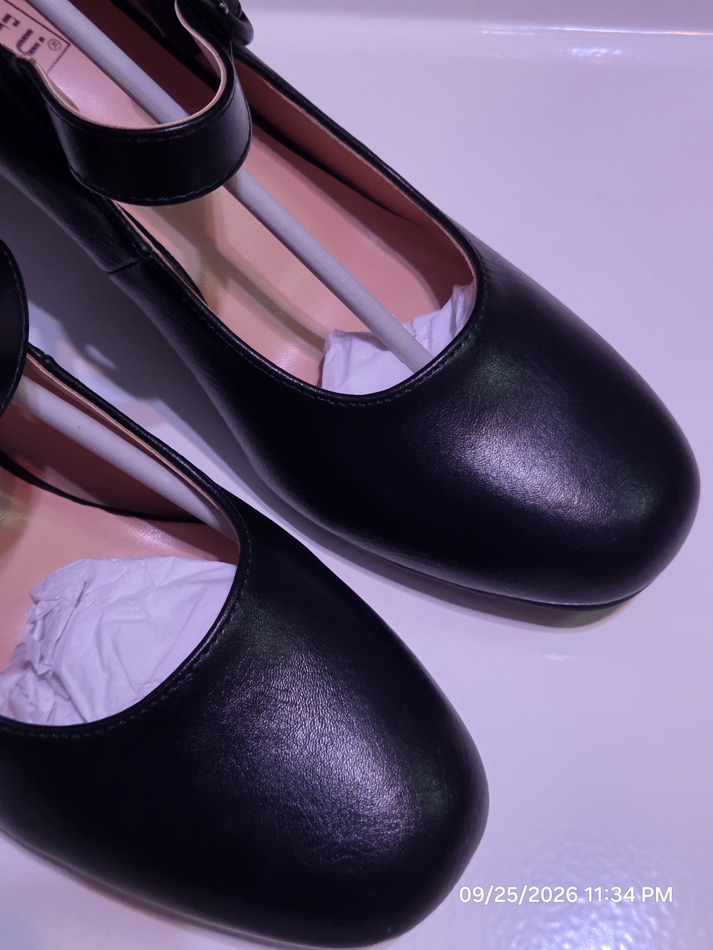 IDIFU Black Mary Jane Block Heel Pumps Women’s Size NEW IN BOX - Picture 4 of 4